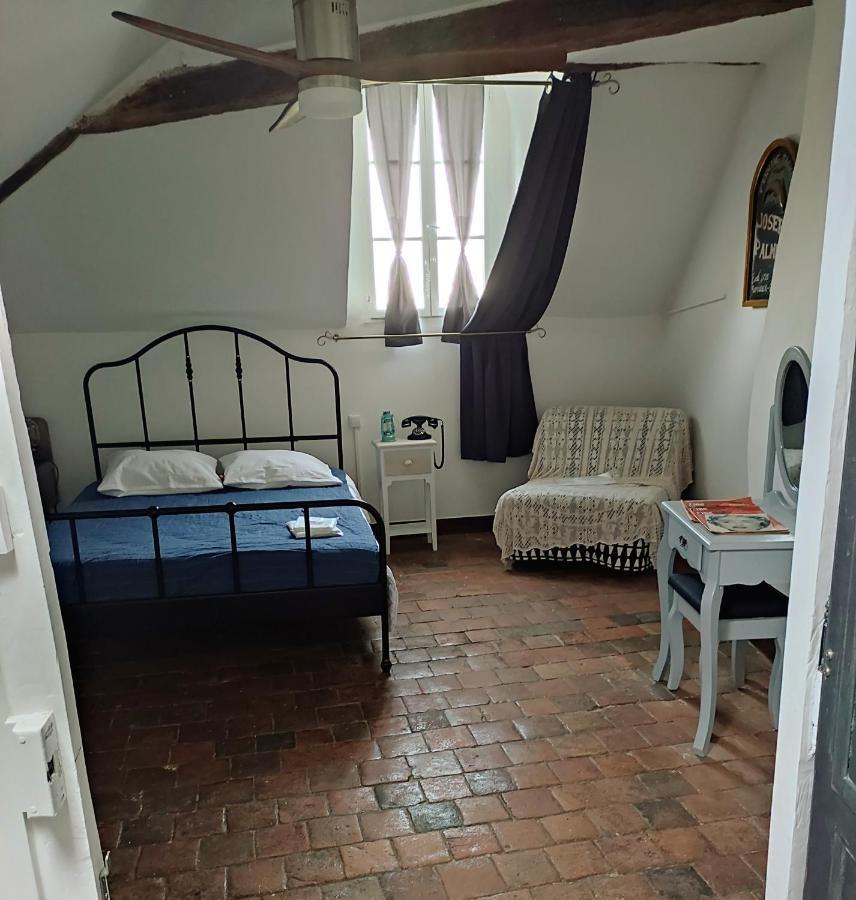 Au Pied Du Chateau 圣艾尼昂 外观 照片